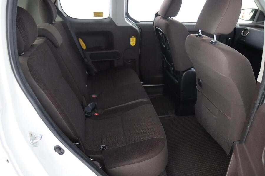 Toyota BB vaihtoauto