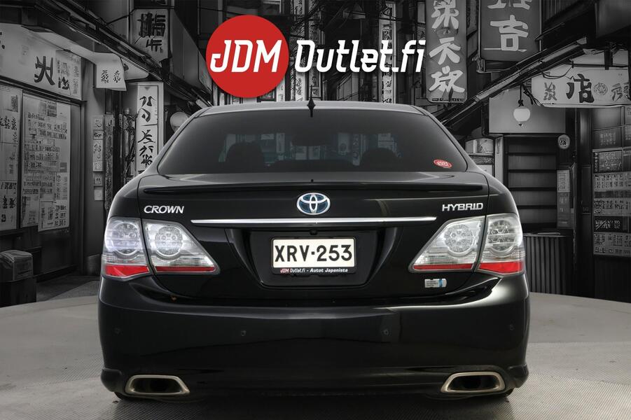 Toyota Crown vaihtoauto