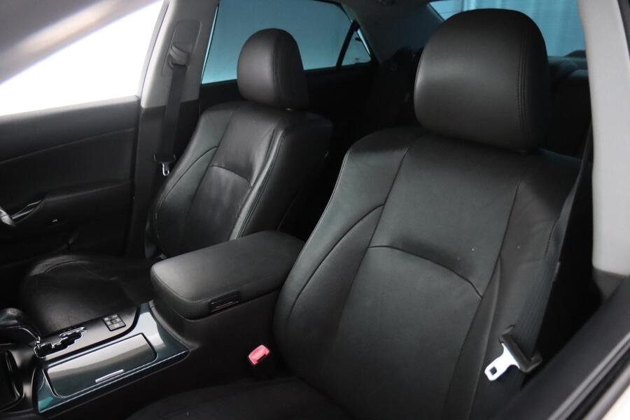 Toyota Crown vaihtoauto