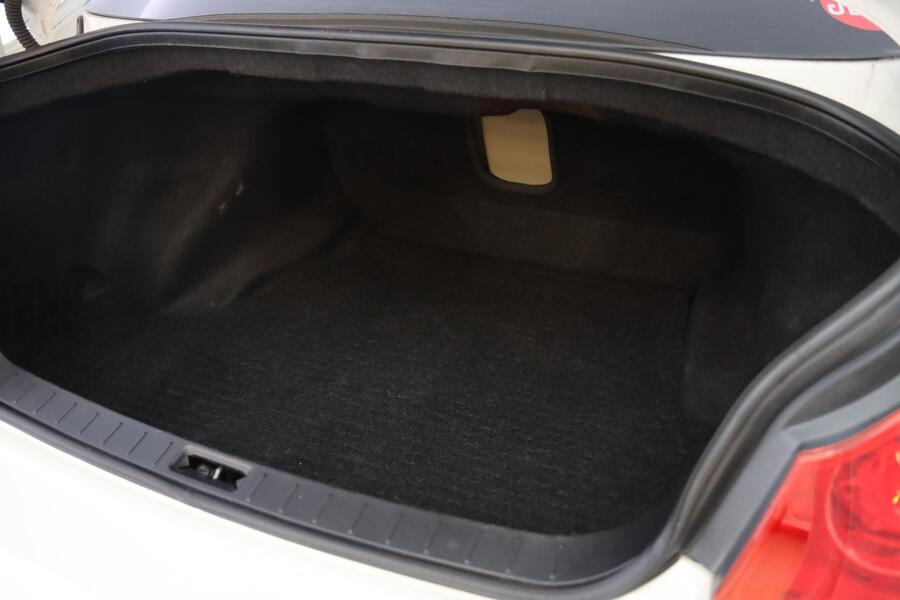 Nissan Skyline vaihtoauto