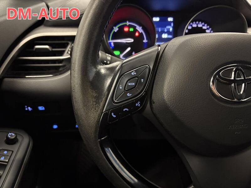 Toyota C-HR vaihtoauto