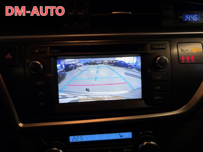 Toyota Auris vaihtoauto