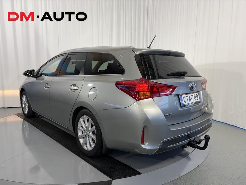 Toyota Auris vaihtoauto