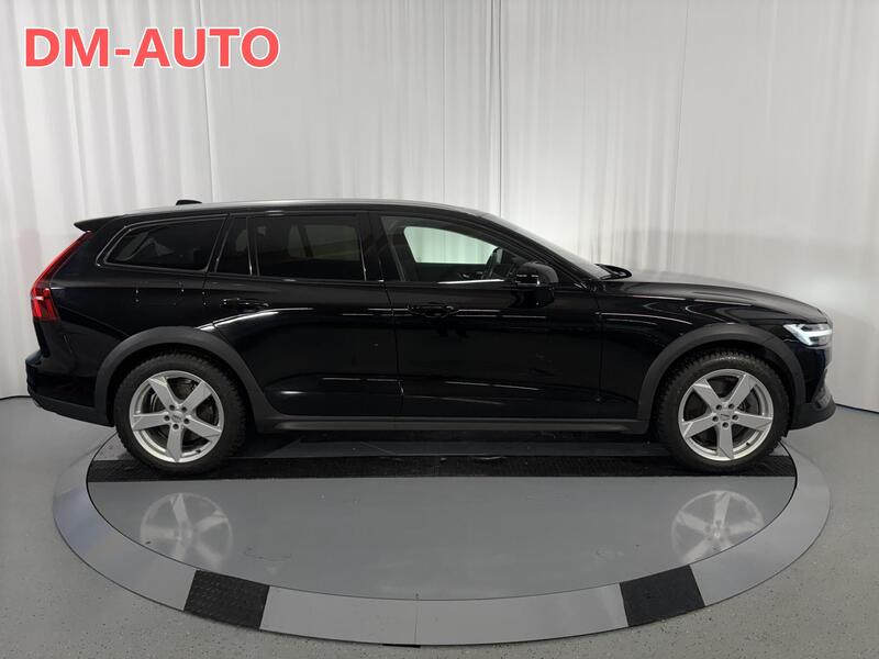 Volvo V60 Cross Country vaihtoauto
