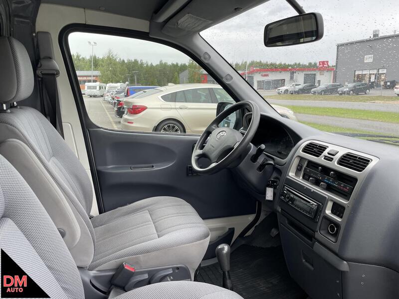 Toyota Hiace vaihtoauto