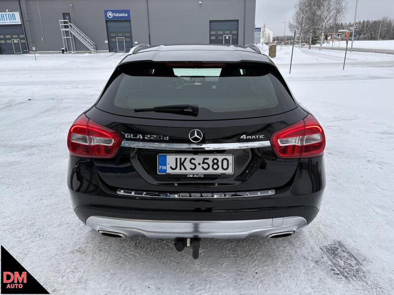 Mercedes-Benz GLA vaihtoauto