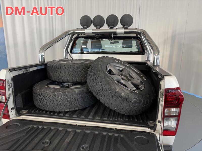 Isuzu D-Max vaihtoauto