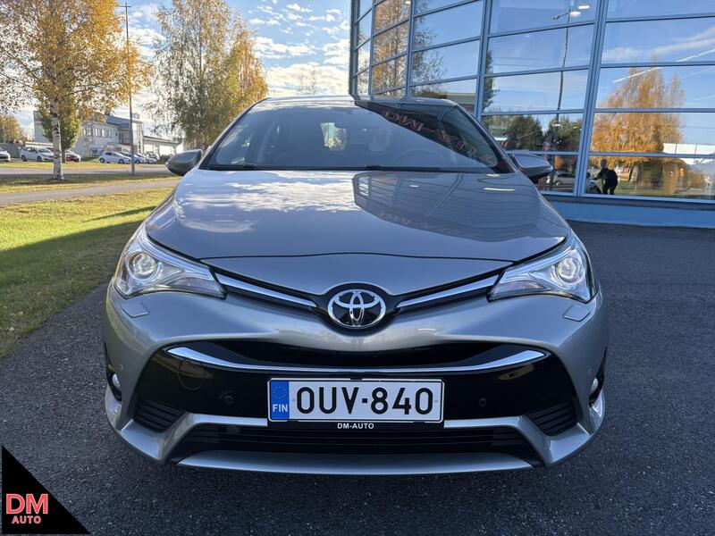 Toyota Avensis vaihtoauto