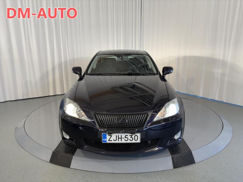 Lexus IS vaihtoauto