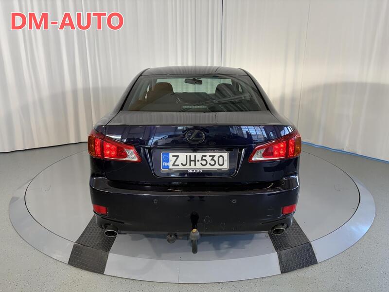 Lexus IS vaihtoauto
