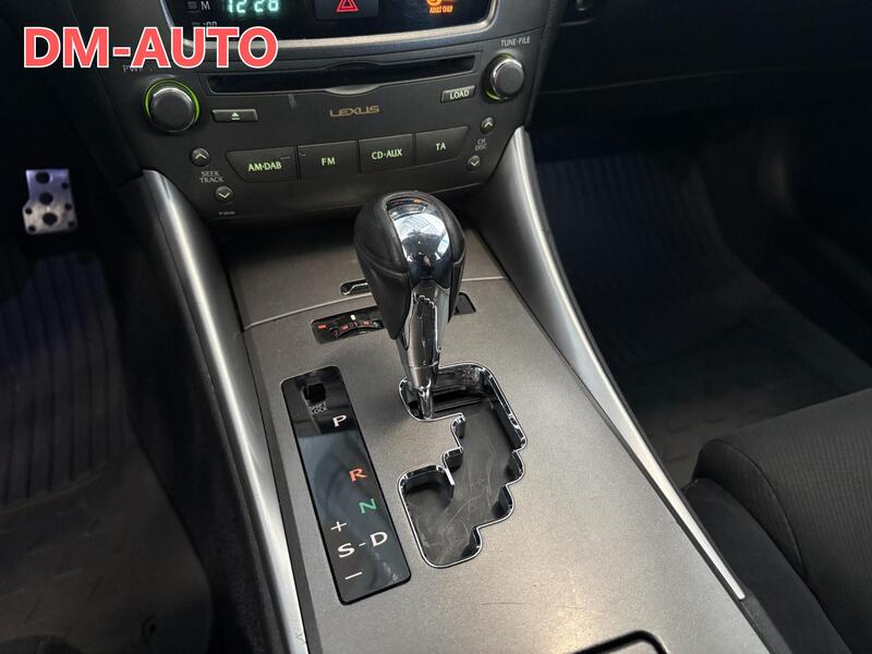 Lexus IS vaihtoauto