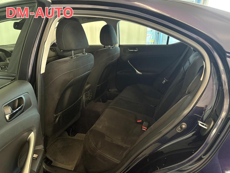 Lexus IS vaihtoauto