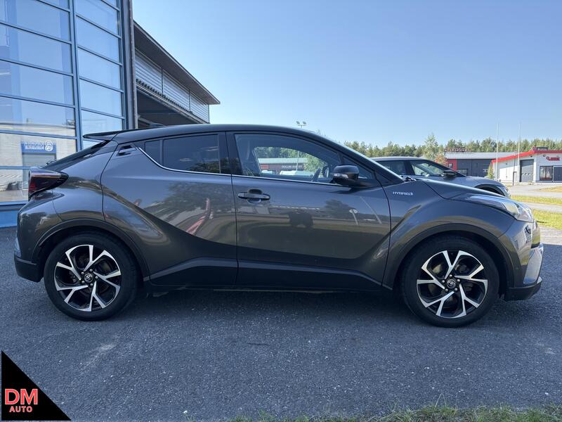 Toyota C-HR vaihtoauto
