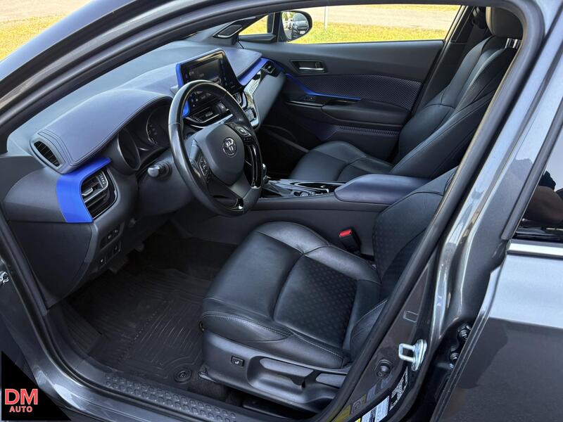 Toyota C-HR vaihtoauto