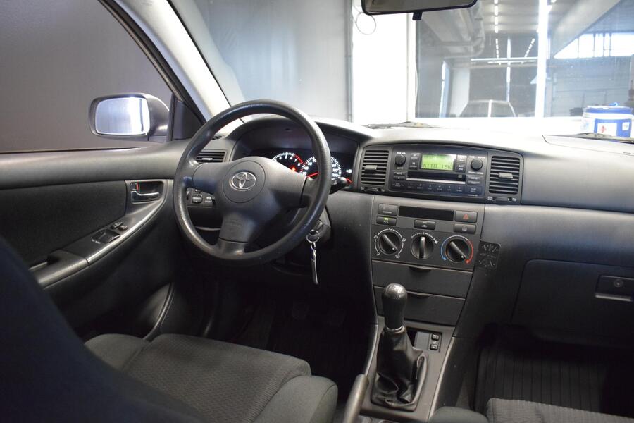 Toyota Corolla vaihtoauto