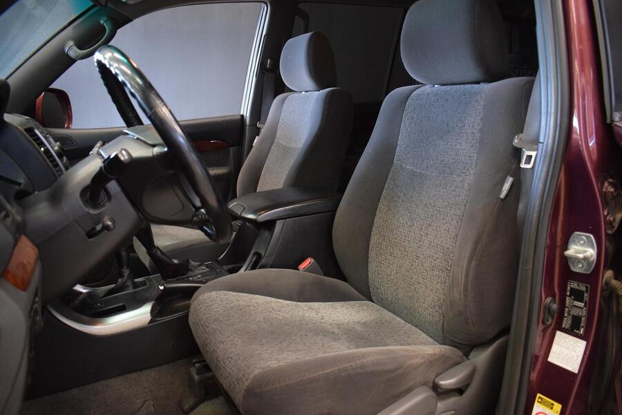 Toyota Land Cruiser vaihtoauto