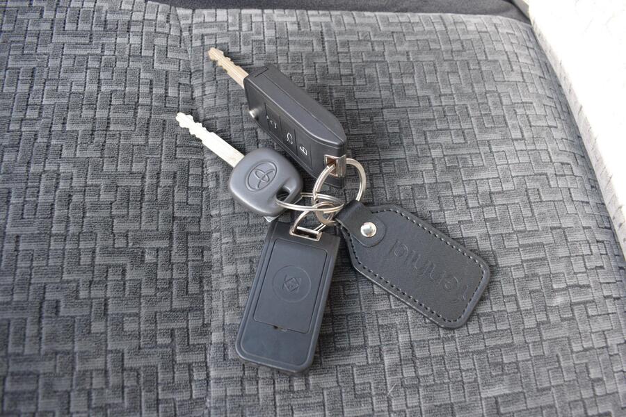 Toyota Land Cruiser vaihtoauto