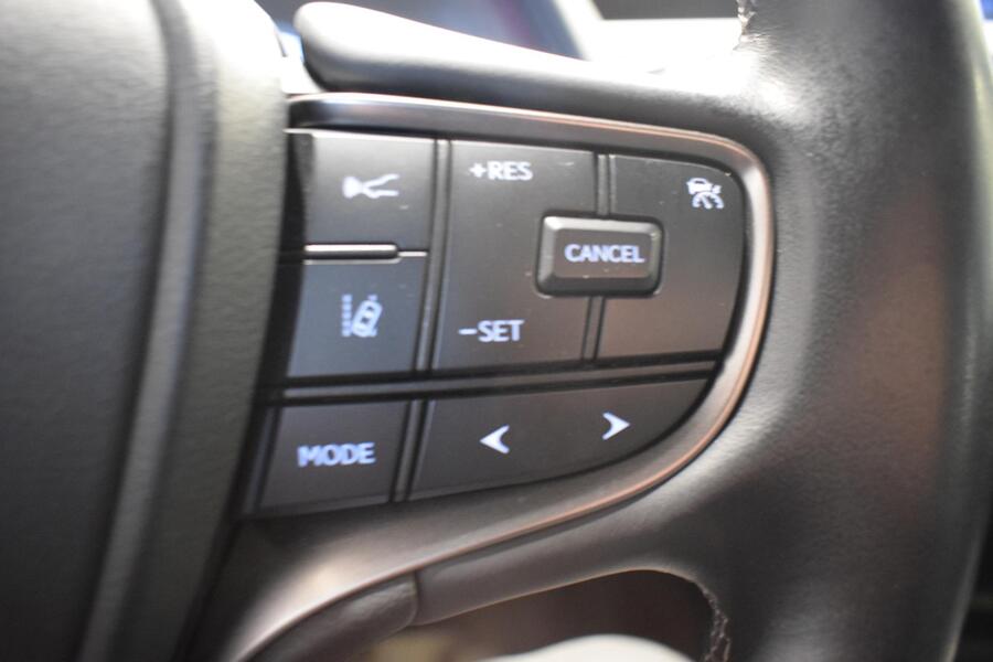 Lexus UX vaihtoauto