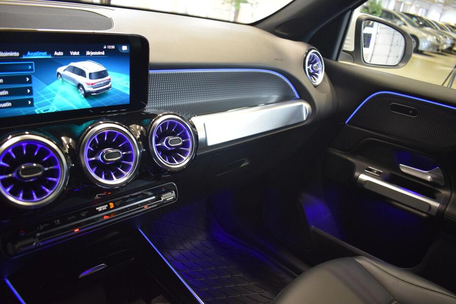 Mercedes-Benz EQB vaihtoauto
