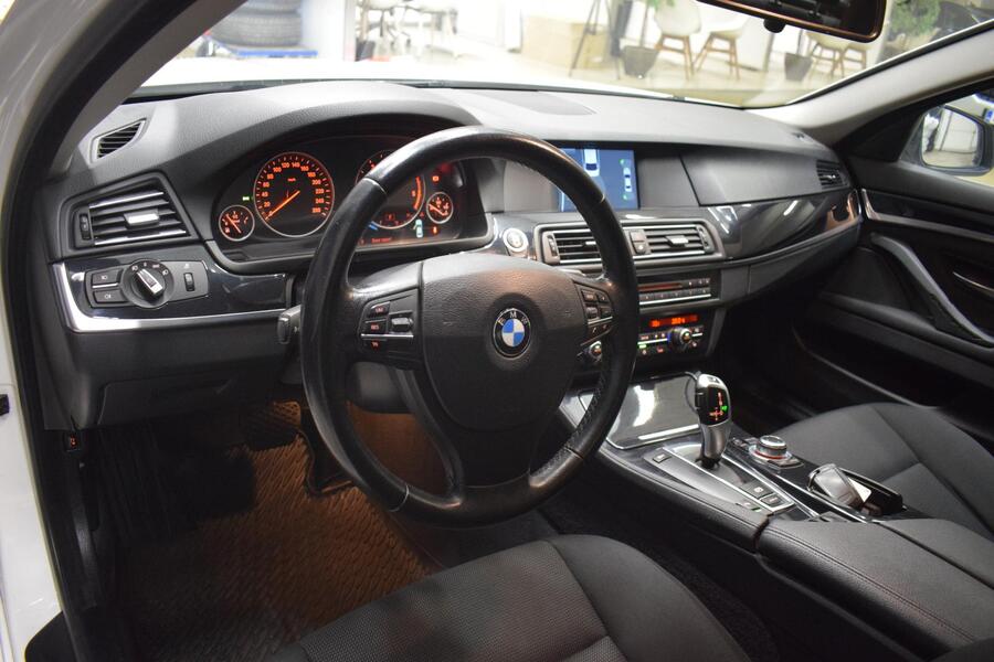 BMW 520 vaihtoauto