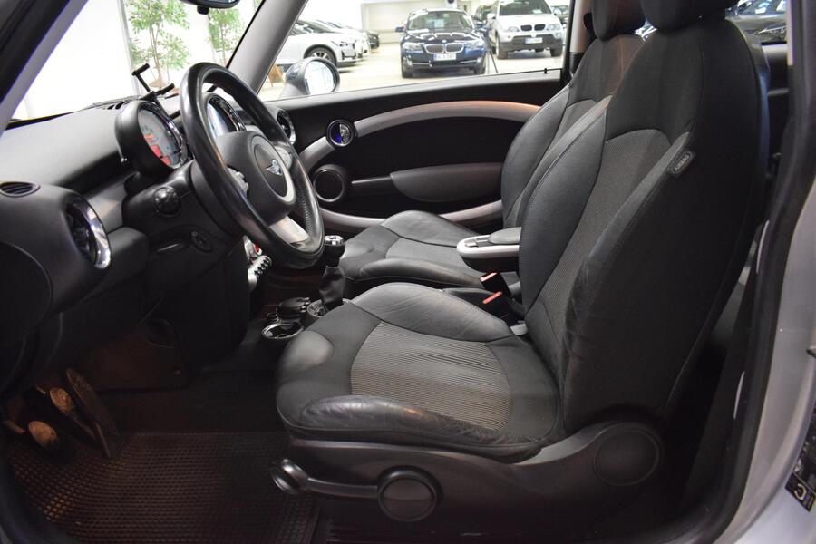 Mini Cooper vaihtoauto