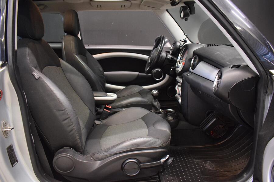 Mini Cooper vaihtoauto