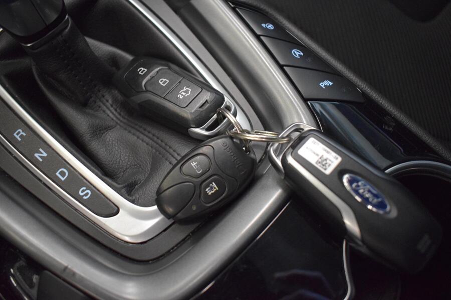 Ford Mondeo vaihtoauto