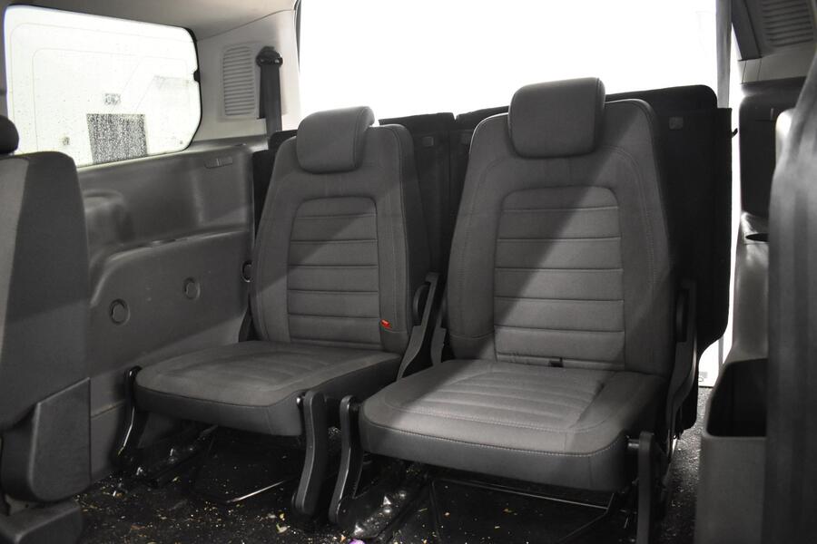 Ford Grand Tourneo Connect vaihtoauto