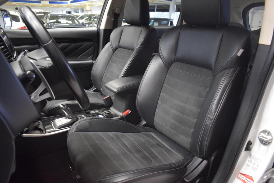 Mitsubishi Outlander PHEV vaihtoauto