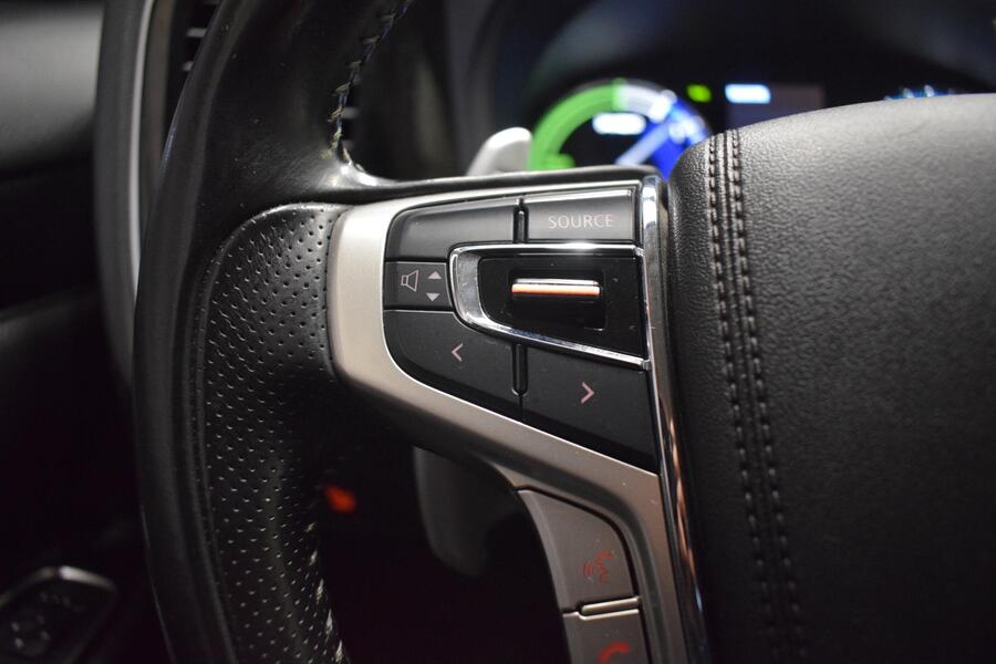 Mitsubishi Outlander PHEV vaihtoauto