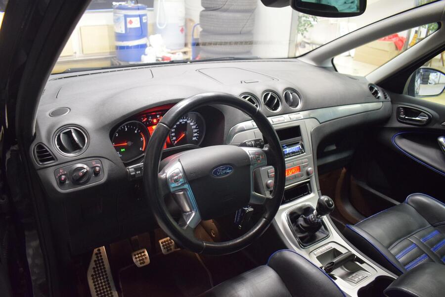 Ford S-MAX vaihtoauto