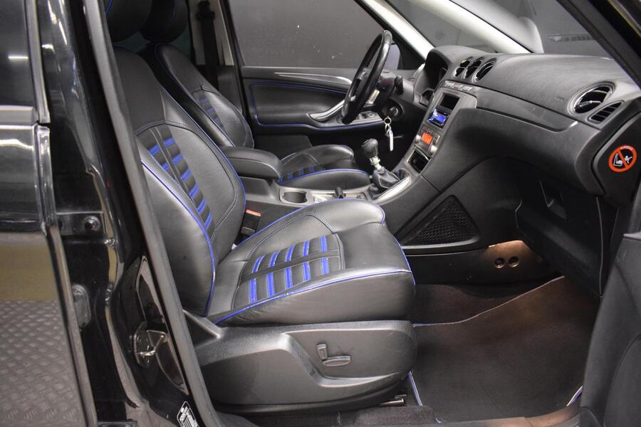 Ford S-MAX vaihtoauto