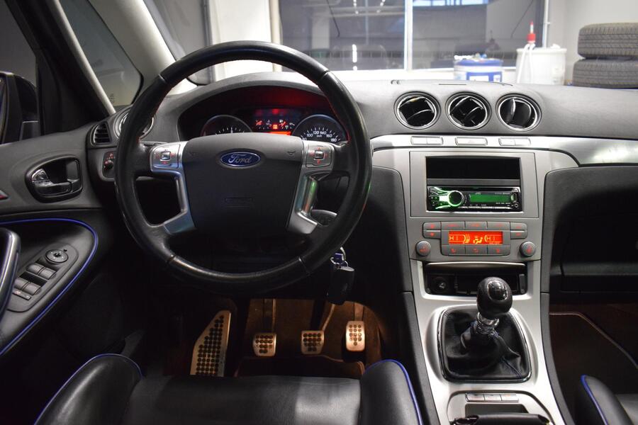 Ford S-MAX vaihtoauto