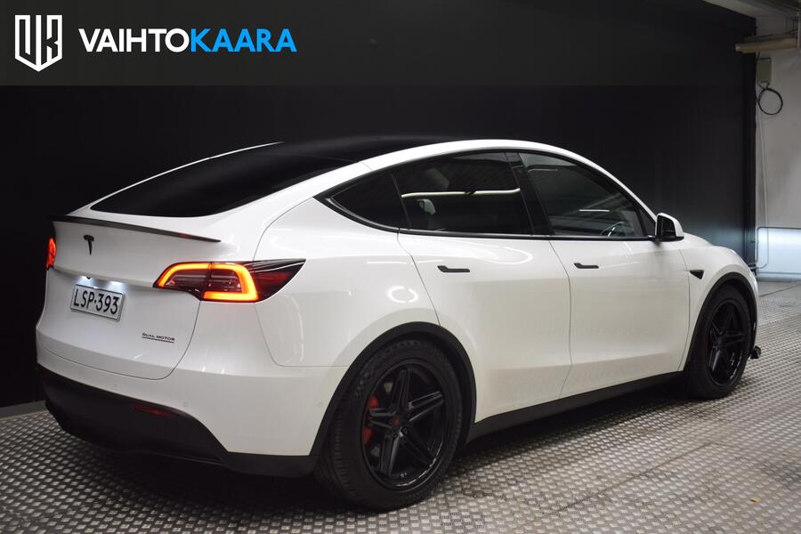 Tesla Model Y vaihtoauto