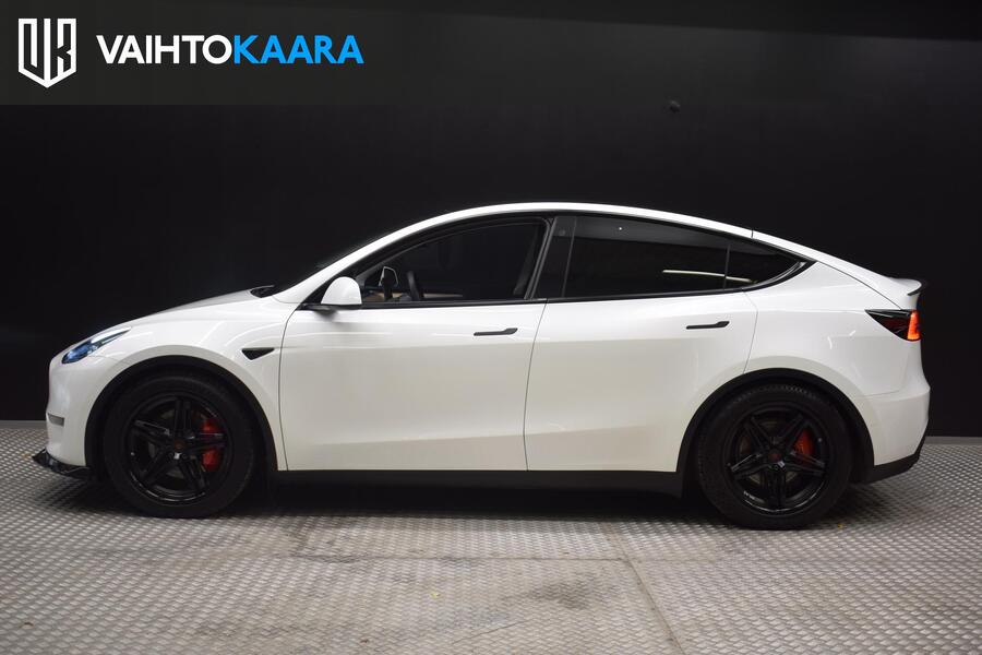 Tesla Model Y vaihtoauto