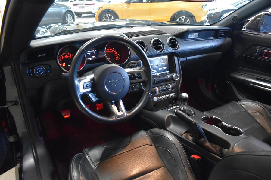 Ford USA Mustang vaihtoauto