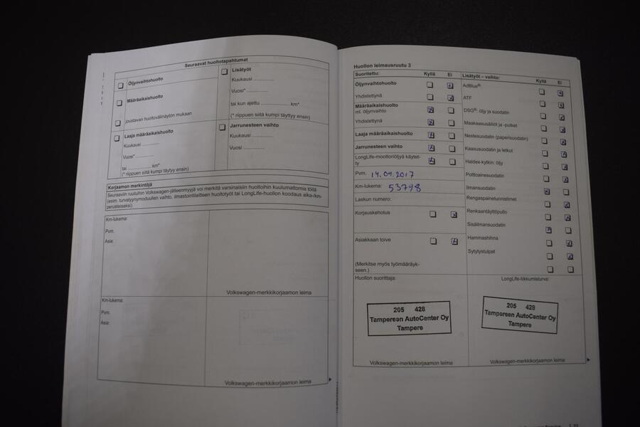 Volkswagen Touran vaihtoauto