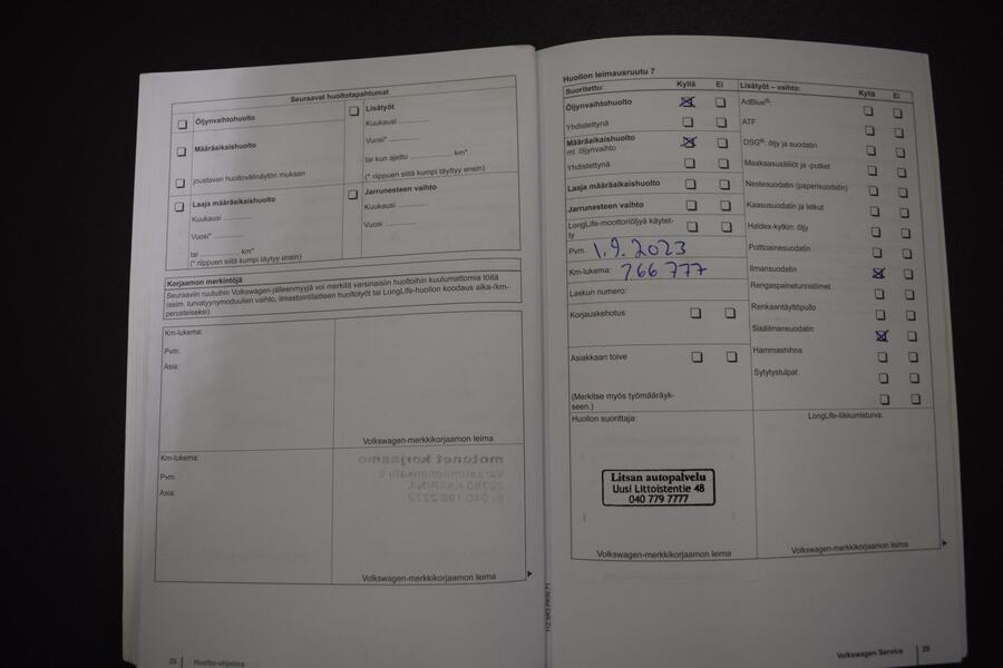 Volkswagen Touran vaihtoauto