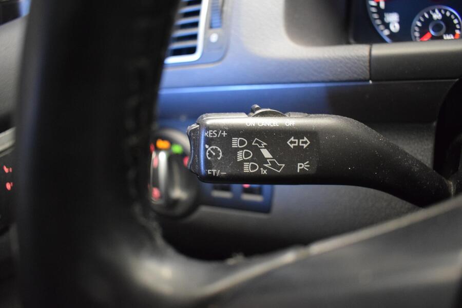 Volkswagen Touran vaihtoauto