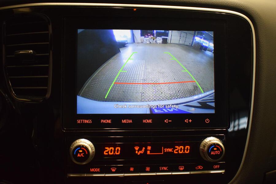 Mitsubishi Outlander PHEV vaihtoauto