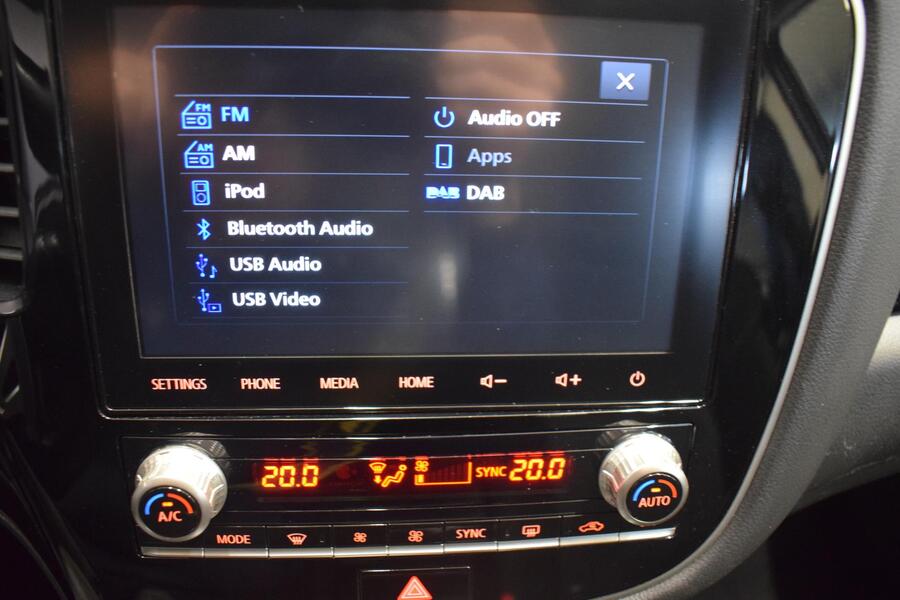 Mitsubishi Outlander PHEV vaihtoauto