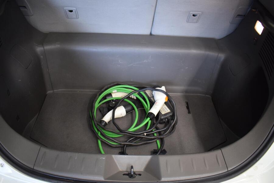 Nissan Leaf vaihtoauto