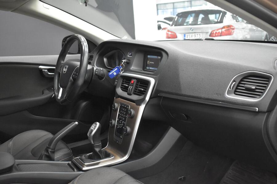 Volvo V40 Cross Country vaihtoauto