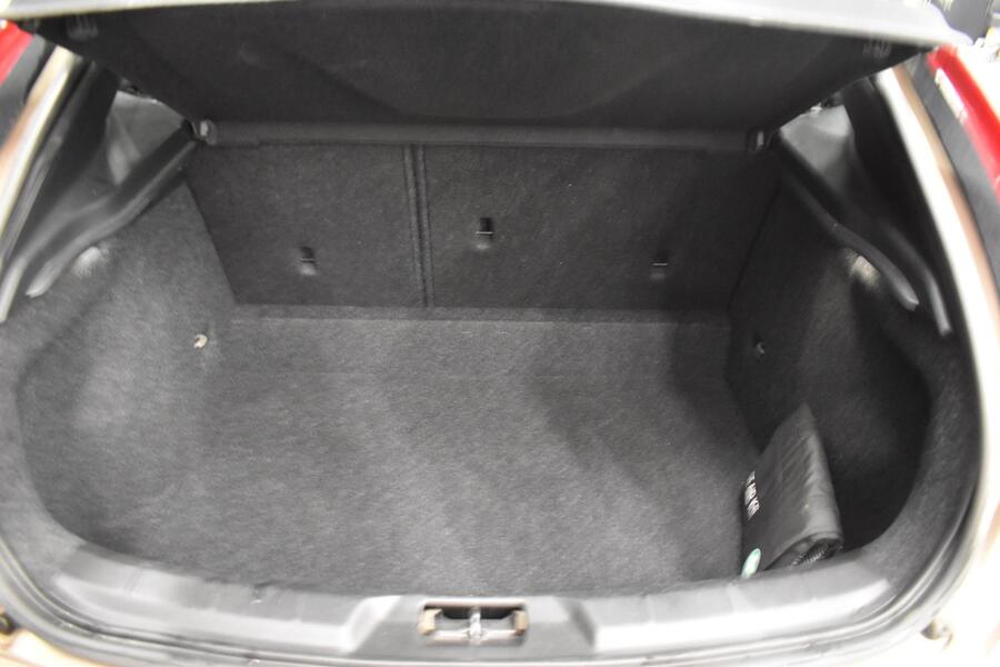 Volvo V40 Cross Country vaihtoauto