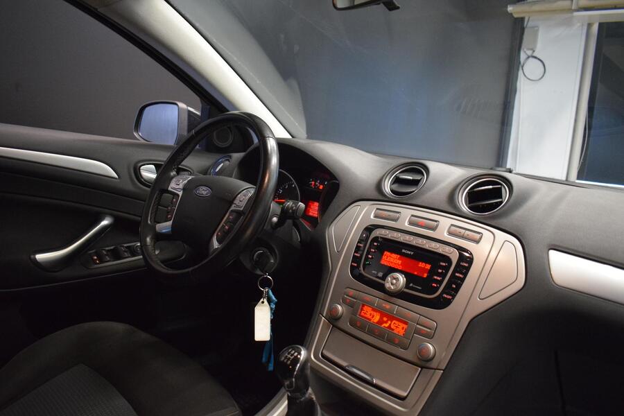 Ford Mondeo vaihtoauto