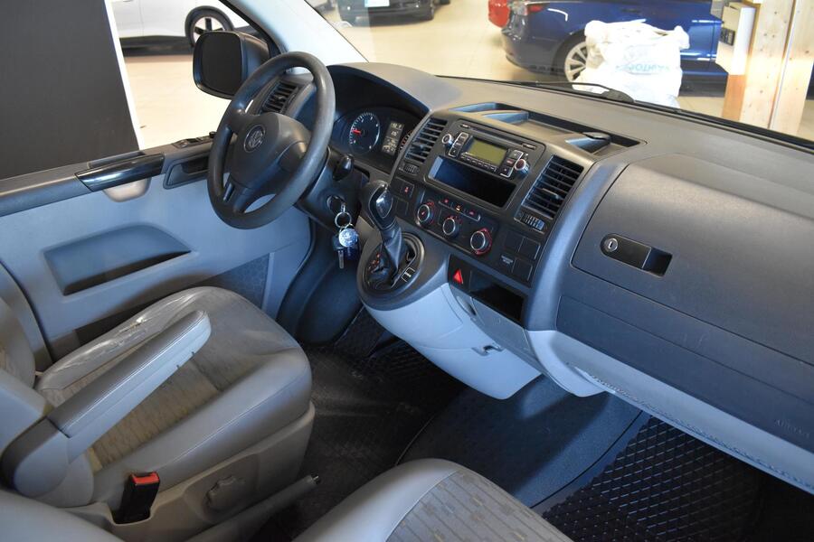 Volkswagen Transporter vaihtoauto