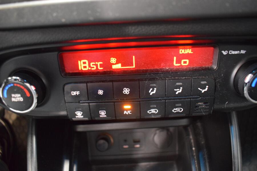Kia Carens vaihtoauto