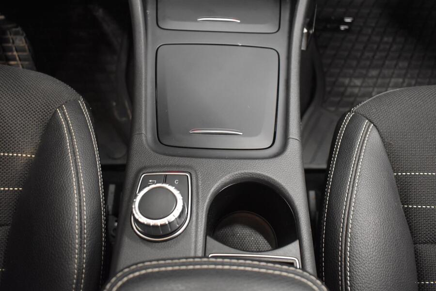 Mercedes-Benz GLA vaihtoauto