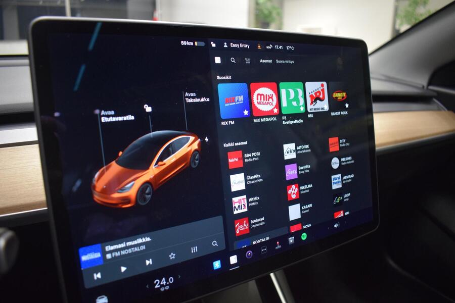 Tesla Model 3 vaihtoauto