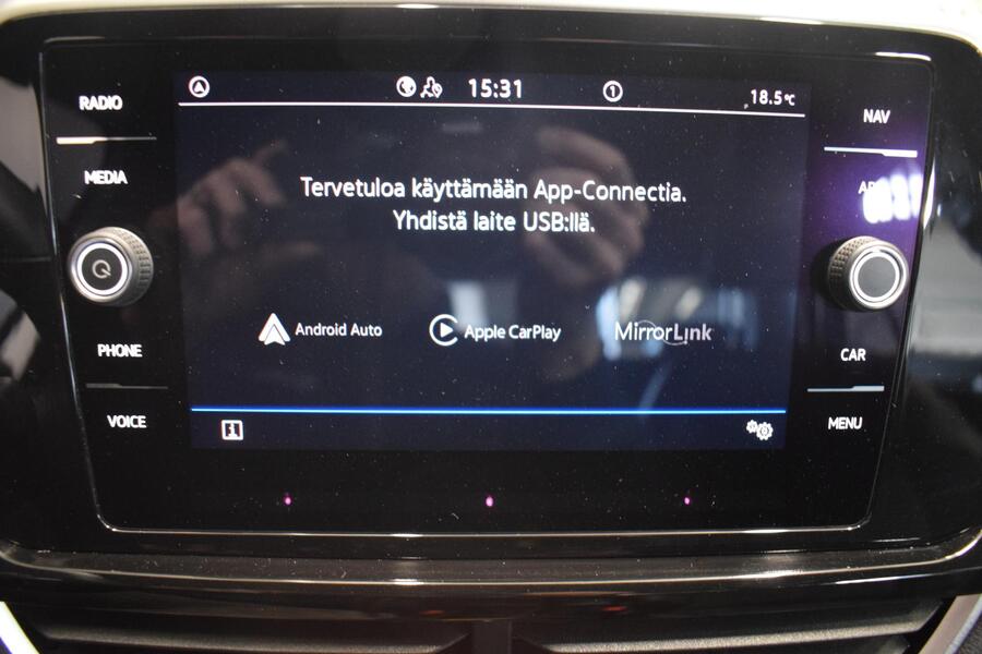 Volkswagen T-Roc vaihtoauto